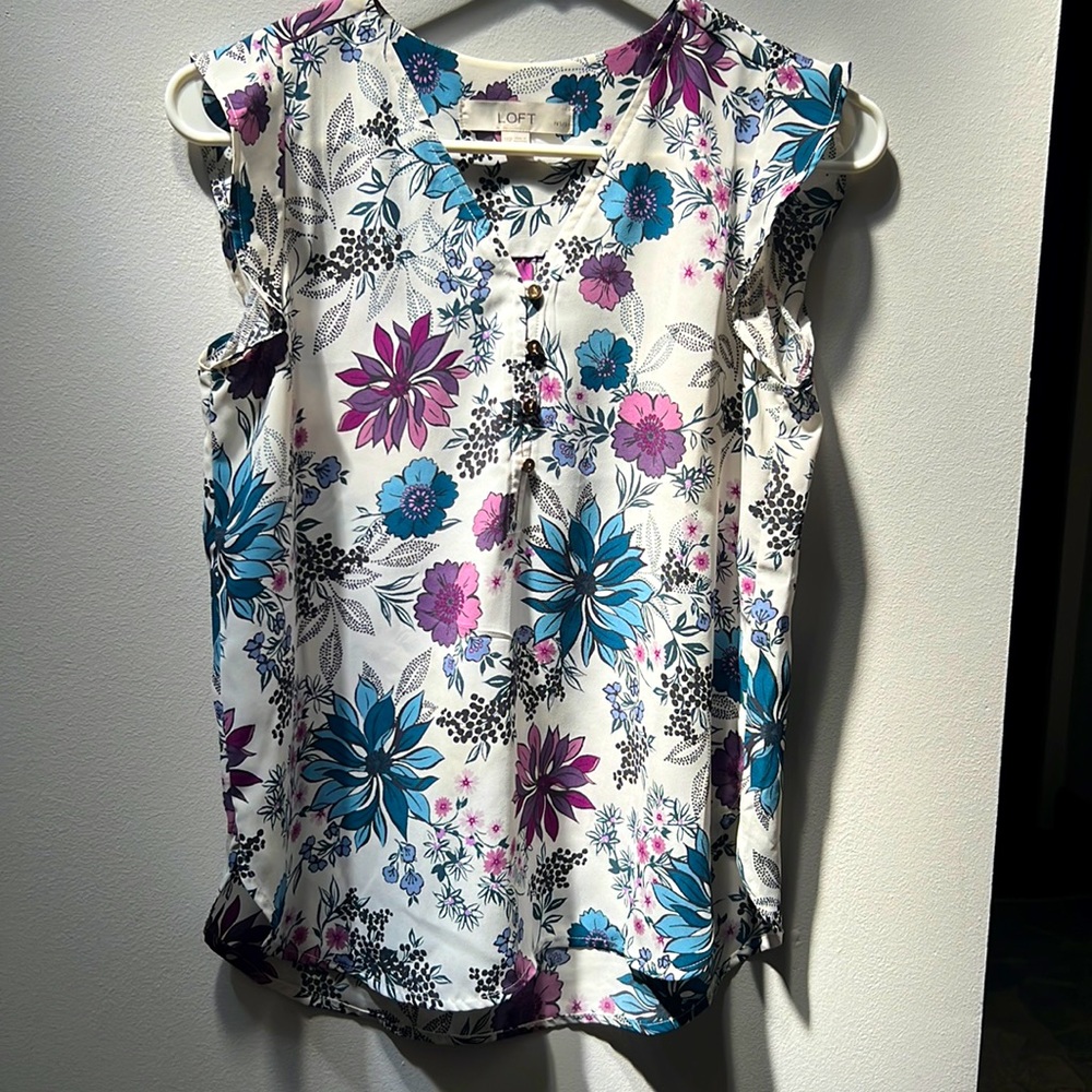 Floral flutter top blouse LOFT - XXS Petite